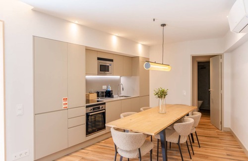 Centro / Baixa Villa | Apartment Pantaleon - Five Bedroom Villa, Sleeps 8