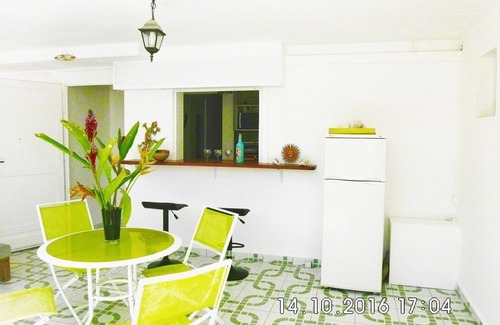 Sainte-Anne Apartment | Apartment "papaya" of Kaz Nina.