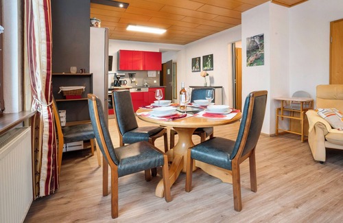 Bad Wildbad Apartment | Apartment 'Paulinenstrasse' with Mountain View and Wi-Fi