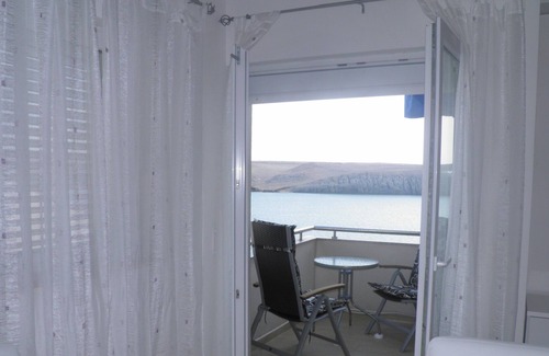 Dinjiska Apartment | Apartment Perla 2-island Pag seafront