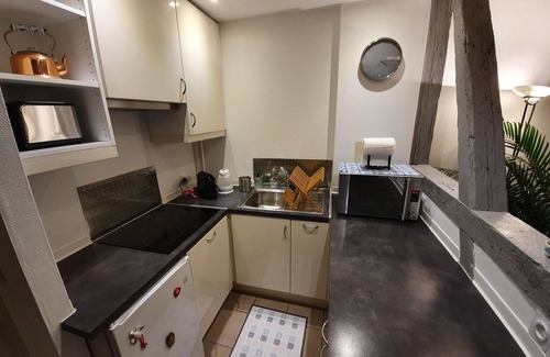 Old Town Apartment | Apartment Petite Venise + Private parking