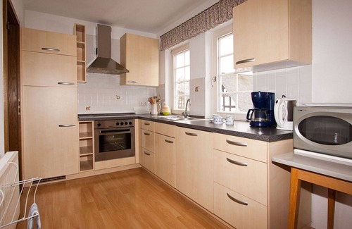 Lenne Apartment | Apartment 'Pferd' with Mountain View, Shared Terrace and Wi-Fi