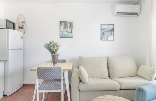 Chipiona Apartment | Apartment 'Playa Regla' with Balcony, Wi-Fi and Air Conditioning