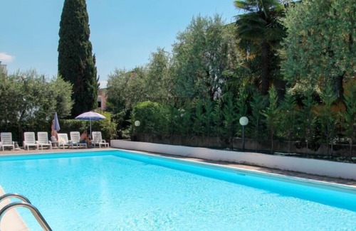 Colombare Apartment | Apartment Poggio al Lago in Sirmione - 5 persons, 2 bedrooms