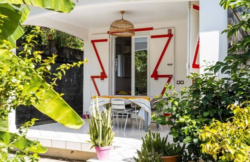 Terre-de-Haut Apartment | Apartment Pom Liane