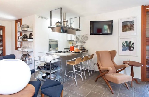 Portisco Apartment | Apartment "Portisco Retreat" on the Sea with Sea View, A/C, Wi-Fi & Terrace