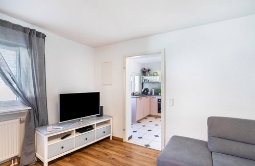 Oberursel Apartment | Apartment 'Pr' with Wi-Fi