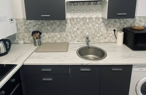 Asnieres-sur-Seine Apartment | Apartment 'Résidence Etoile' with Wi-Fi