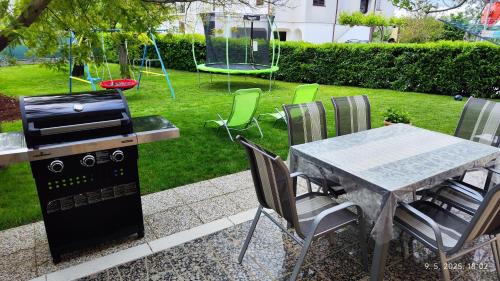 Fazana Apartment | Apartment R & Z-Brand new family apartment with a spacious yard