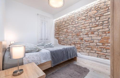 Fazana Apartment | Apartment R & Z-Brand new family apartment with a spacious yard