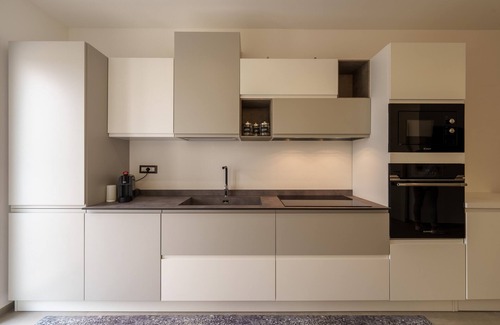 Golfo Aranci Apartment | Apartment "Rgsuite1" near Beach with Private Terrace & Wi-Fi