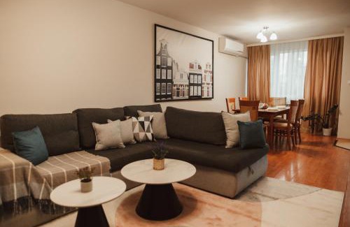Plovdiv Apartment | Apartment Rhea with Terrace & Parking