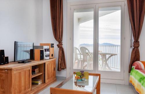 L'Escala Apartment | Apartment Riells Park by Interhome