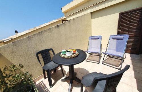 Tiche Apartment | Apartment Rosie Holiday by Interhome