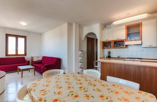 La Pietraia Apartment | Apartment Royal on the Beach with Sea View, A/C, Wi-Fi, Balcony & Terrace