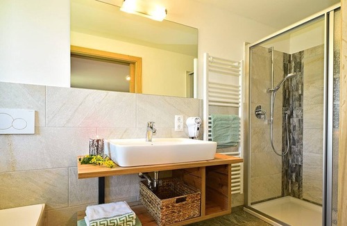 Villnoss Apartment | Apartment Ruefen with Mountain View, Balconies & Wi-Fi