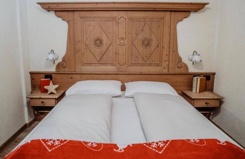 Valdidentro Apartment | Apartment 'Rustico Pradella Apartments' with Mountain View, Shared Terrace and Wi-Fi