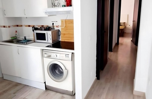 Gamarra Apartment | Apartment 'Sensi' with Wi-Fi and Air Conditioning