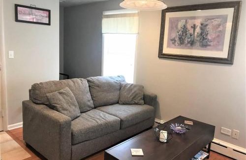 Jefferson Park Apartment | Apartment Sleeps 4 with Free Parking