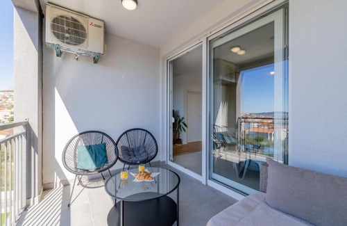 Klis Apartment | Apartment Solin Mezanovci