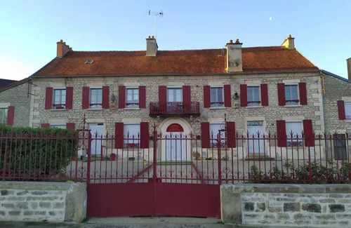 Montbard Apartment | Apartment T3 La Résidence Du Canal de Bourgogne, Montbard 21500