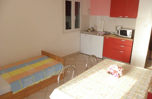 Baric Draga Apartment | Apartment Taša - 5 m from sea: A5(2+2) - Lukovo Sugarje, Riviera Senj, Croatia