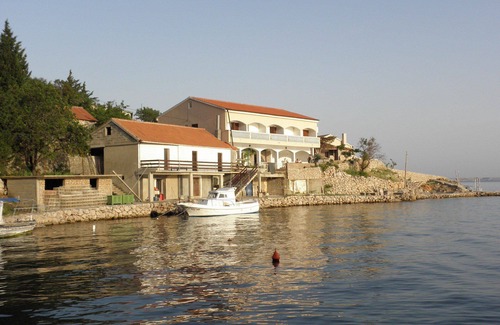 Baric Draga Apartment | Apartment Taša - 5 m from sea: A5(2+2) - Lukovo Sugarje, Riviera Senj, Croatia