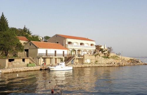 Baric Draga Apartment | Apartment Taša - 5 m from sea: A5(2+2) - Lukovo Sugarje, Riviera Senj, Croatia