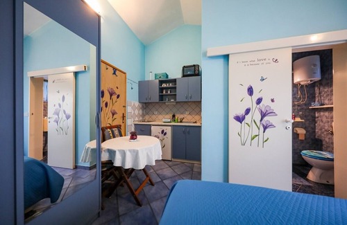 Brbinj Apartment | Apartment Tara - 70 m from beach: SA3 plavi(2) - Brbinj, Island Dugi otok, Croatia