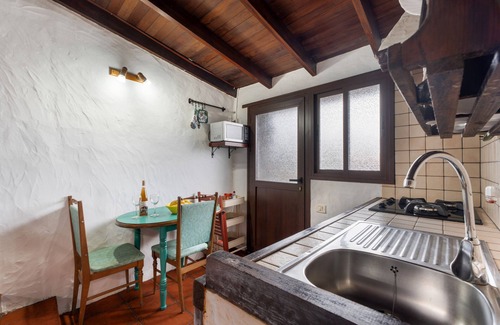 Tesbabo Apartment | Apartment 'Tesbabo Rural - Camelia' with Sea View, Private Terrace and Wi-Fi