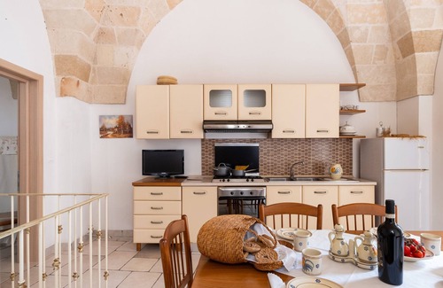 Avetrana Apartment | Apartment 'Torre Bassa Trilocale' with Wi-Fi and Air Conditioning