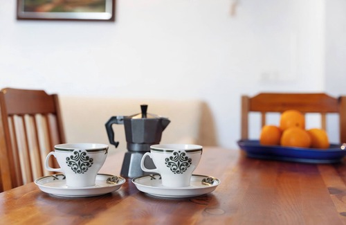 Mocanal Apartment | Apartment 'Trebol 1' with Sea View, Balcony and Wi-Fi