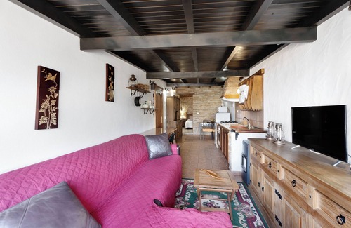 Mocanal Apartment | Apartment 'Trebol 2' with Sea View and Wi-Fi