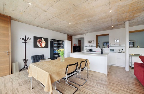 Schenna Apartment | Apartment 'Villa Alvarium 2' with Mountain View, Private Terrace and Wi-Fi