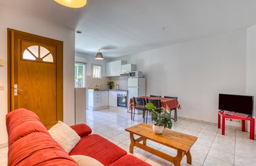 Pas du Loup Apartment | Apartment 'Villa F4 Montpellier - Ovalie' with Private Garden