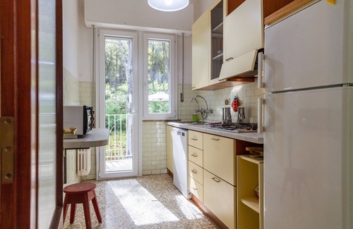 Puntone di Scarlino Apartment | Apartment "Villetta Dei Pini" with Sea View, Private Garden & Wi-Fi