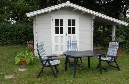 Vollmarshausen Apartment | Apartment 'Vollmarshausen' with Shared Garden and Wi-Fi