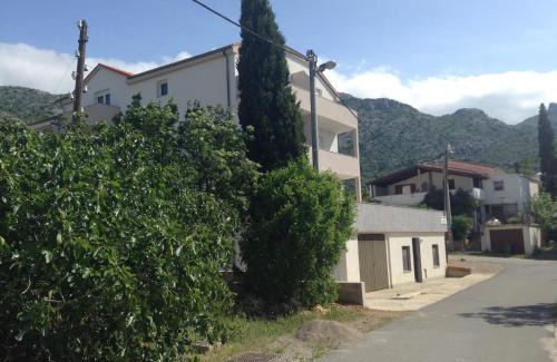 Karlobag Apartment | Apartment Vrata Velebita Karlobag