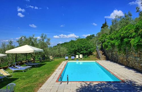 Greve in Chianti Apartment | Apartment with pool, WIFI, TV, patio, pets allowed, panoramic view, close to Greve In Chianti