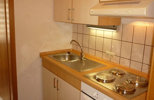 Fischbach bei Dahn Apartment | Apartment 'Wegelnburg' with Mountain View, Shared Garden and Wi-Fi