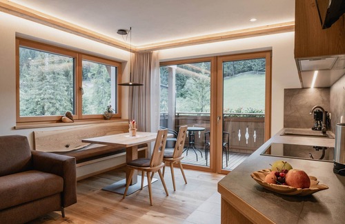 Funes Apartment | Apartment 'Weissbrunn Alexander' with Mountain View, Shared Terrace and Wi-Fi