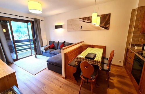Bad Kleinkirchheim Apartment | Apartment With Balcony and Mountain Views
