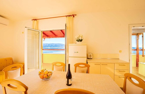 Zubovici Apartment | Apartment with a balkony with wide views from above over the bay, 3 bedrooms, 4 bathrooms