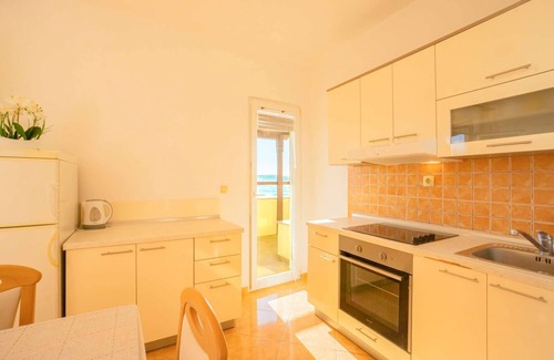 Zubovici Apartment | Apartment with a balkony with wide views from above over the bay, 3 bedrooms, 4 bathrooms