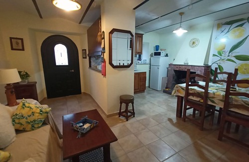 Gallinaro Apartment | Apartment with Air-con and Pool