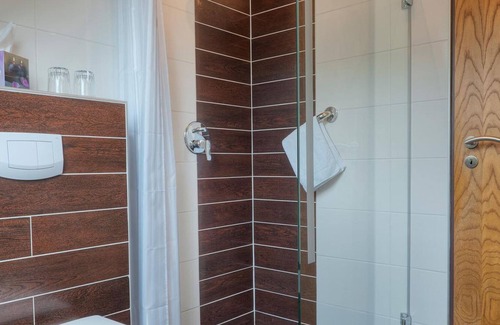 Bad Bertrich Apartment | Apartment with balcony - Hotel Am Schwanenweiher