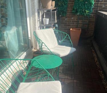 West Bridgford Apartment | Apartment with balcony West Bridgford