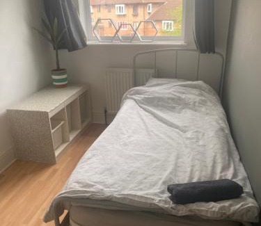 West Bridgford Apartment | Apartment with balcony West Bridgford