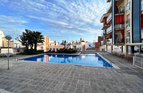 Sant Pol De Mar Apartment | Apartment with pool 300m beach and train