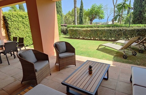 New Golden Mile Apartment | Apartment with garden on residential estate (Villa Padierna) Golf&Seaviews